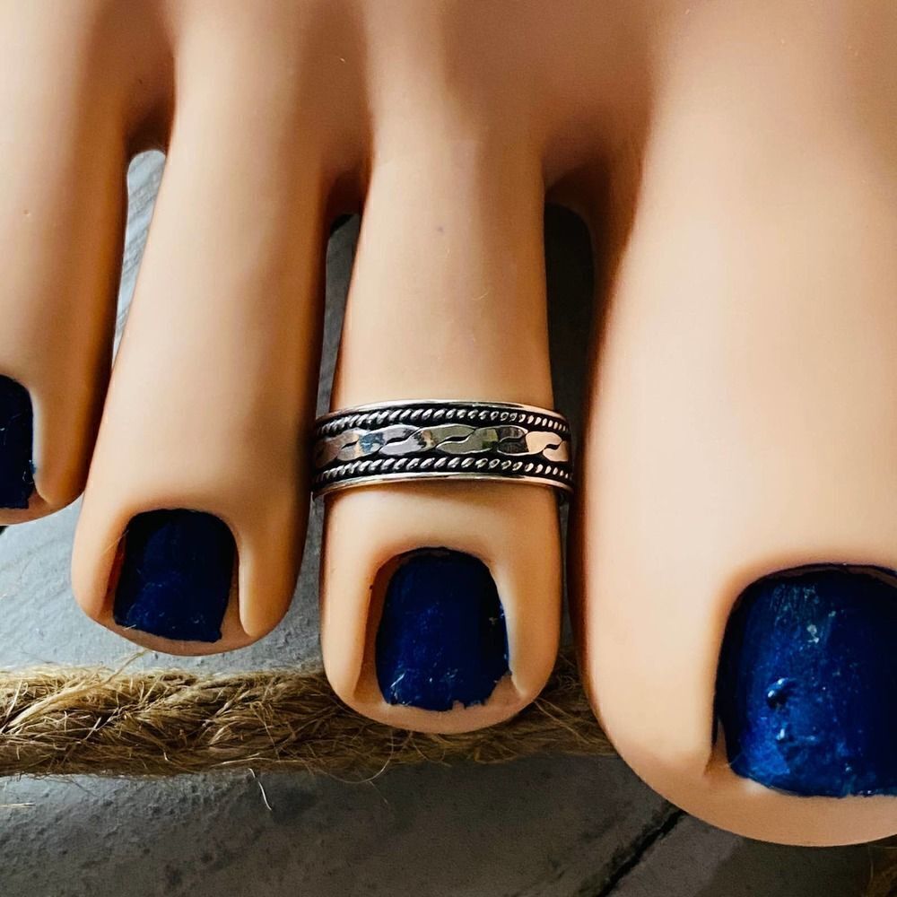 Sterling Silver Bali Design Band Toe Ring - Picture 2 of 4
